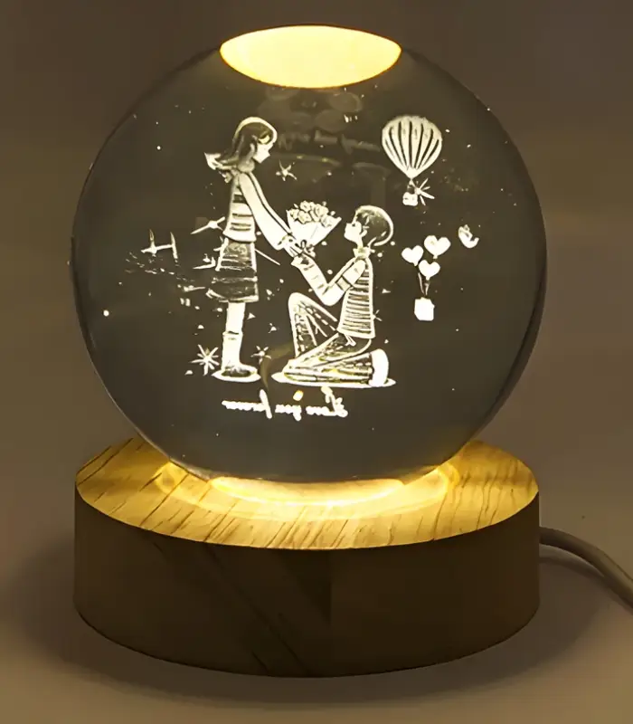 عکس شماره:3 , چراغ خواب رومیزی مدل گوی کریستال طرح دختر و پسر عاشق سایز 6 (فروش عمده / خرده)