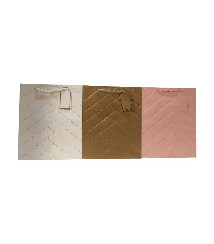 عکس شماره:7 , ساک هدیه مدل چرمی سایز (26*32*12) بسته 3 عددی (فروش عمده / خرده)